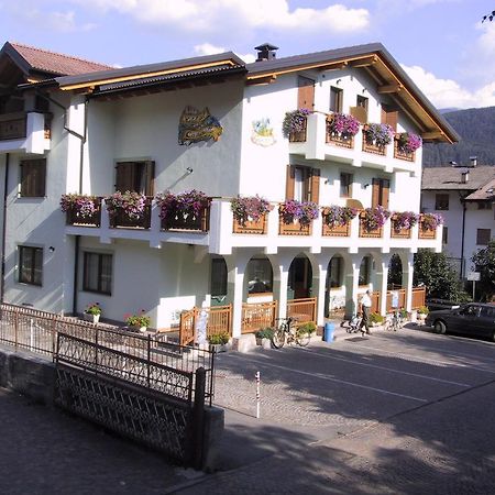 Hotel Al Caminetto Cembra Lisignago Exterior foto